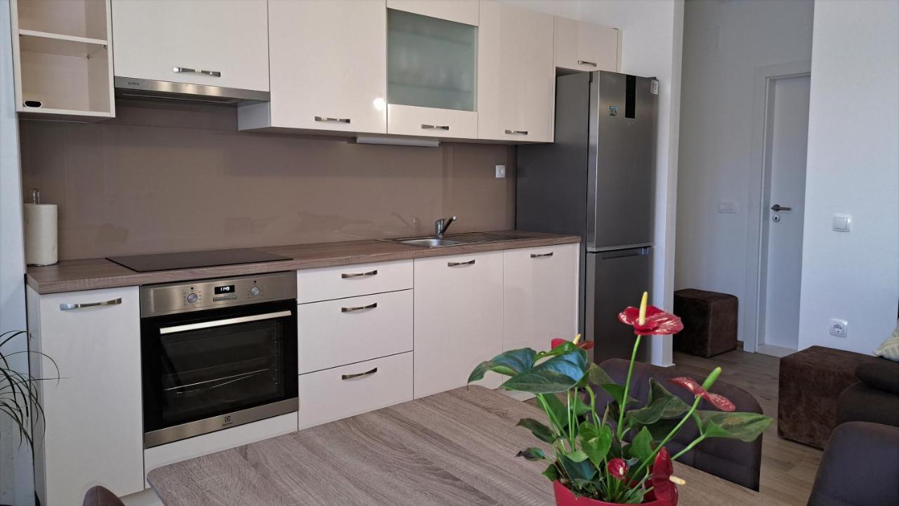 Holiday Apartman Kastela Exterior photo