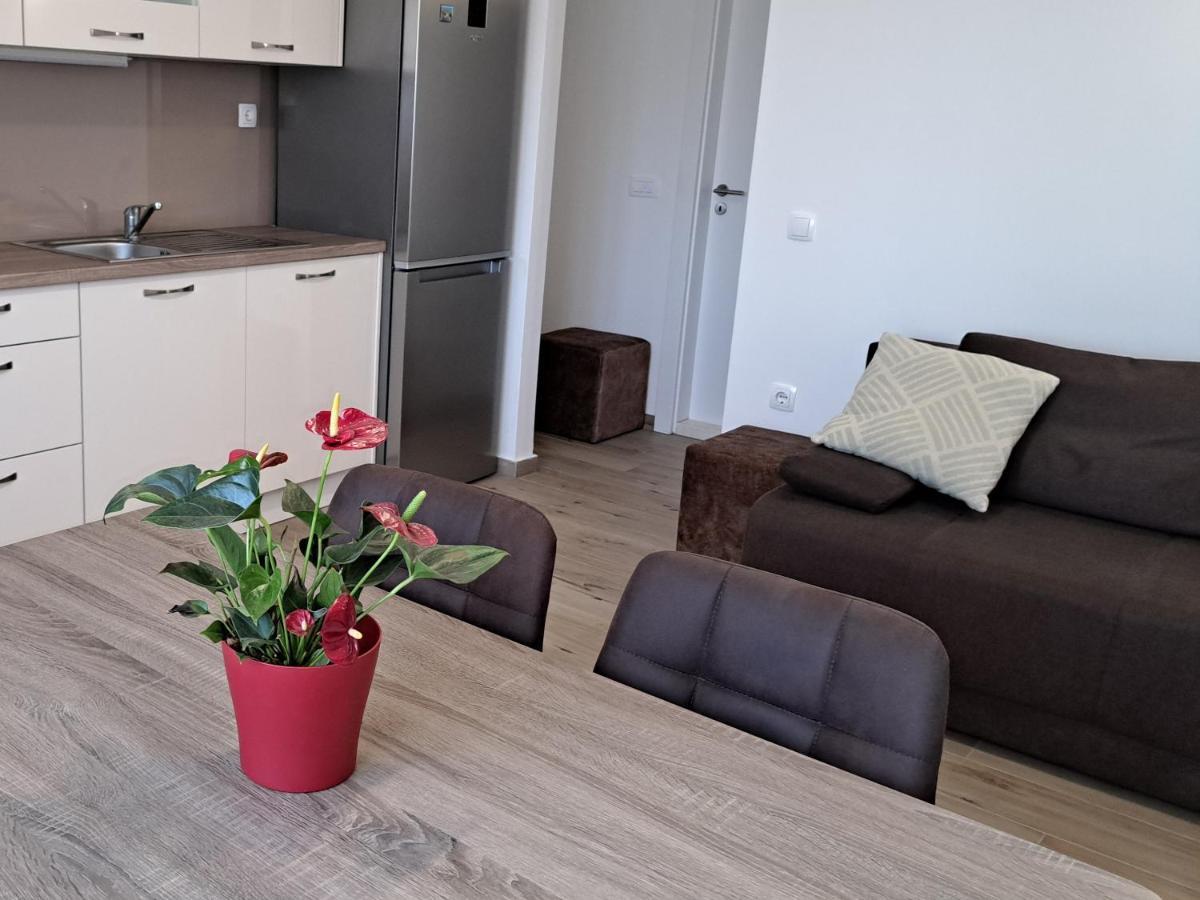 Holiday Apartman Kastela Exterior photo