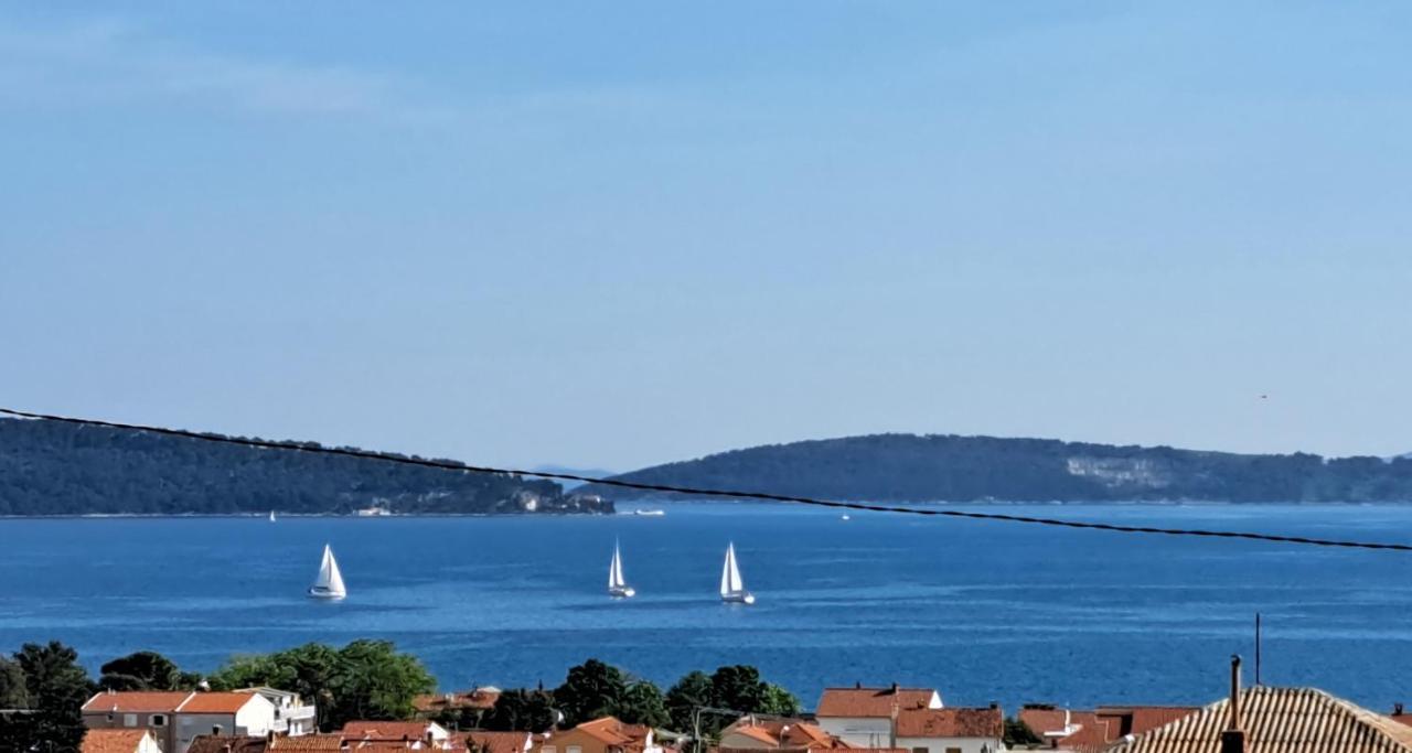 Holiday Apartman Kastela Exterior photo